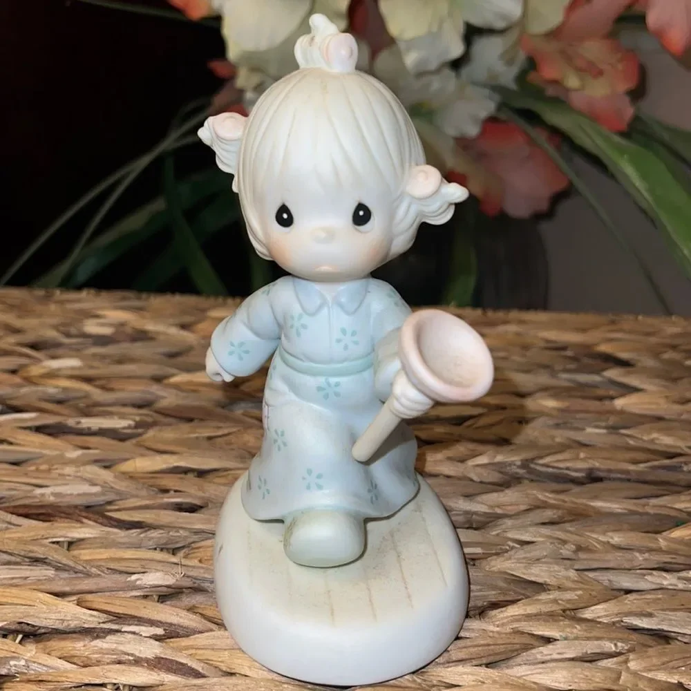 Vintage Precious Moments “Faith Takes the Plunge” 1987 Figurine